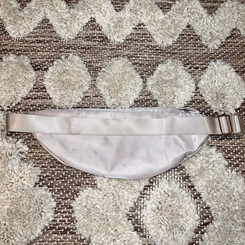 Target Fanny Pack - Picture 3 of 5